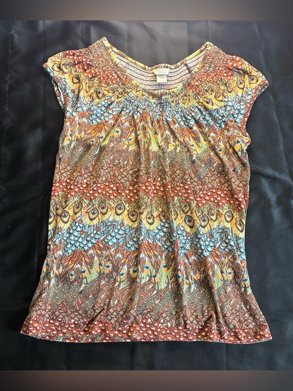 Christopher & Banks Woman’s Short Sleeve Top Peacock Design Size Medium